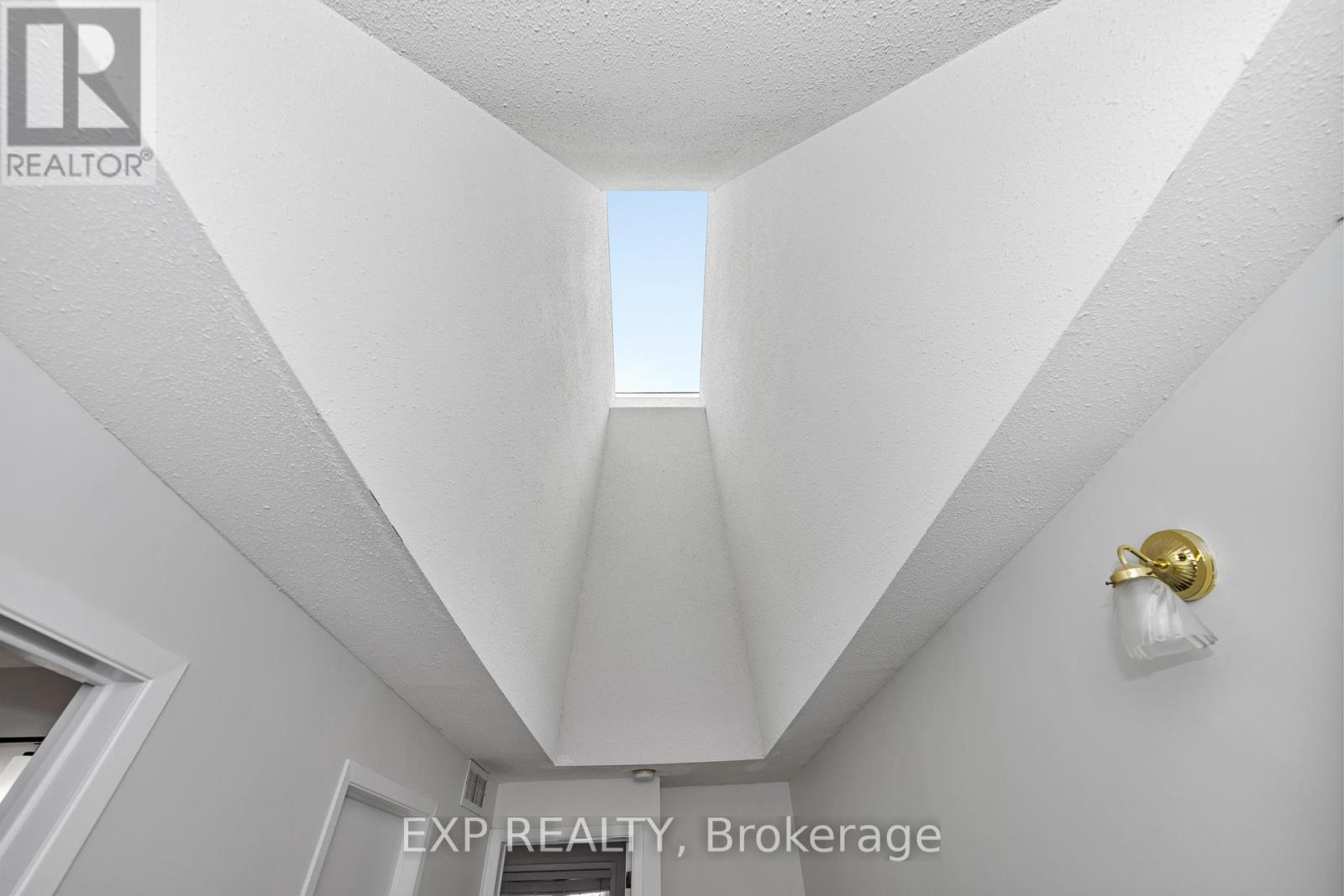 B - 6804 Jeanne Darc Boulevard, Ottawa, Ontario  K1C 6G1 - Photo 18 - X12125104