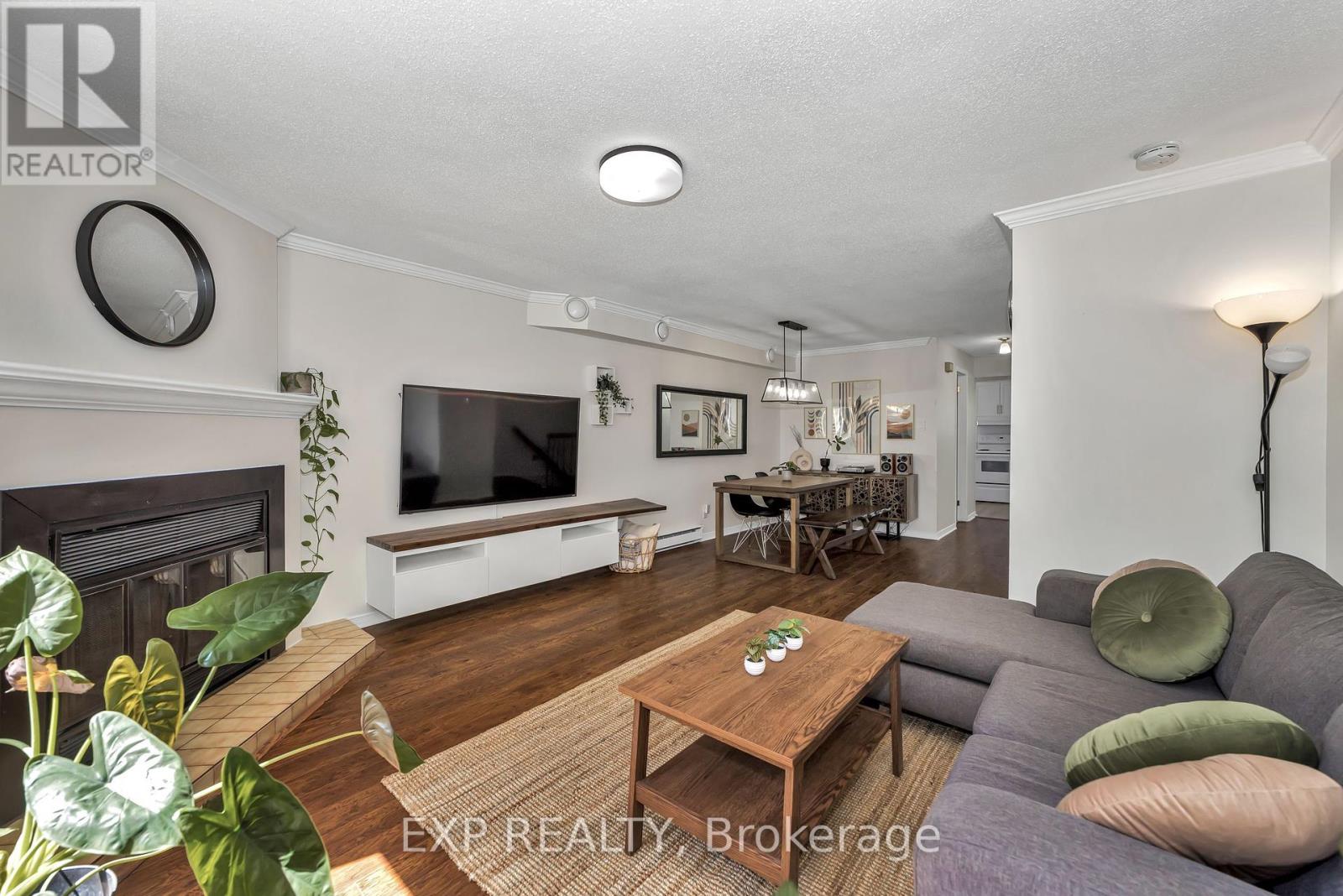 B - 6804 Jeanne Darc Boulevard, Ottawa, Ontario  K1C 6G1 - Photo 9 - X12125104