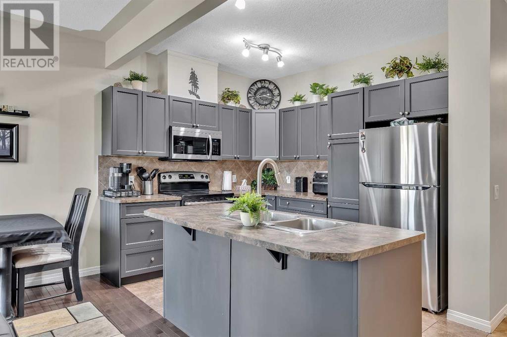 Property at 604, 620 Luxstone Landing SW image 5