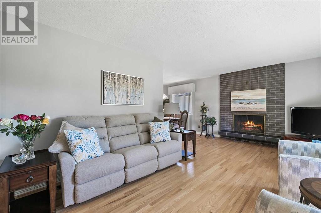 2330 50 Street Ne, Calgary, Alberta  T1Y 1B7 - Photo 3 - A2219043