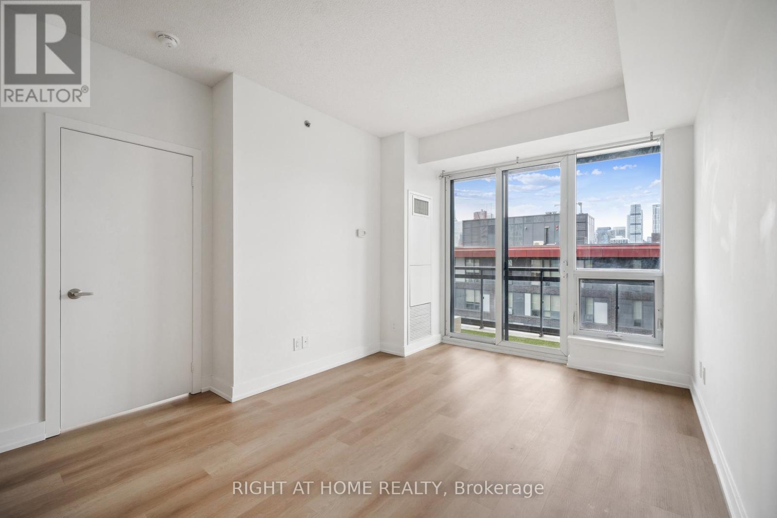 1005 - 225 Sackville Street, Toronto, Ontario  M5A 0B9 - Photo 8 - C12135865
