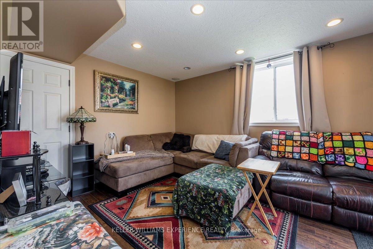 33 Primrose Crescent, Barrie, Ontario  L4N 3Y9 - Photo 33 - S12135886