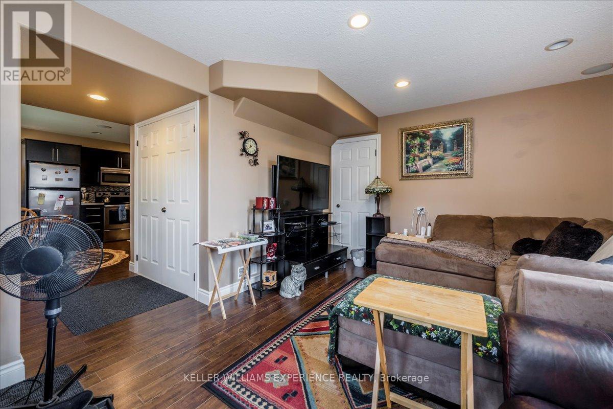 33 Primrose Crescent, Barrie, Ontario  L4N 3Y9 - Photo 34 - S12135886