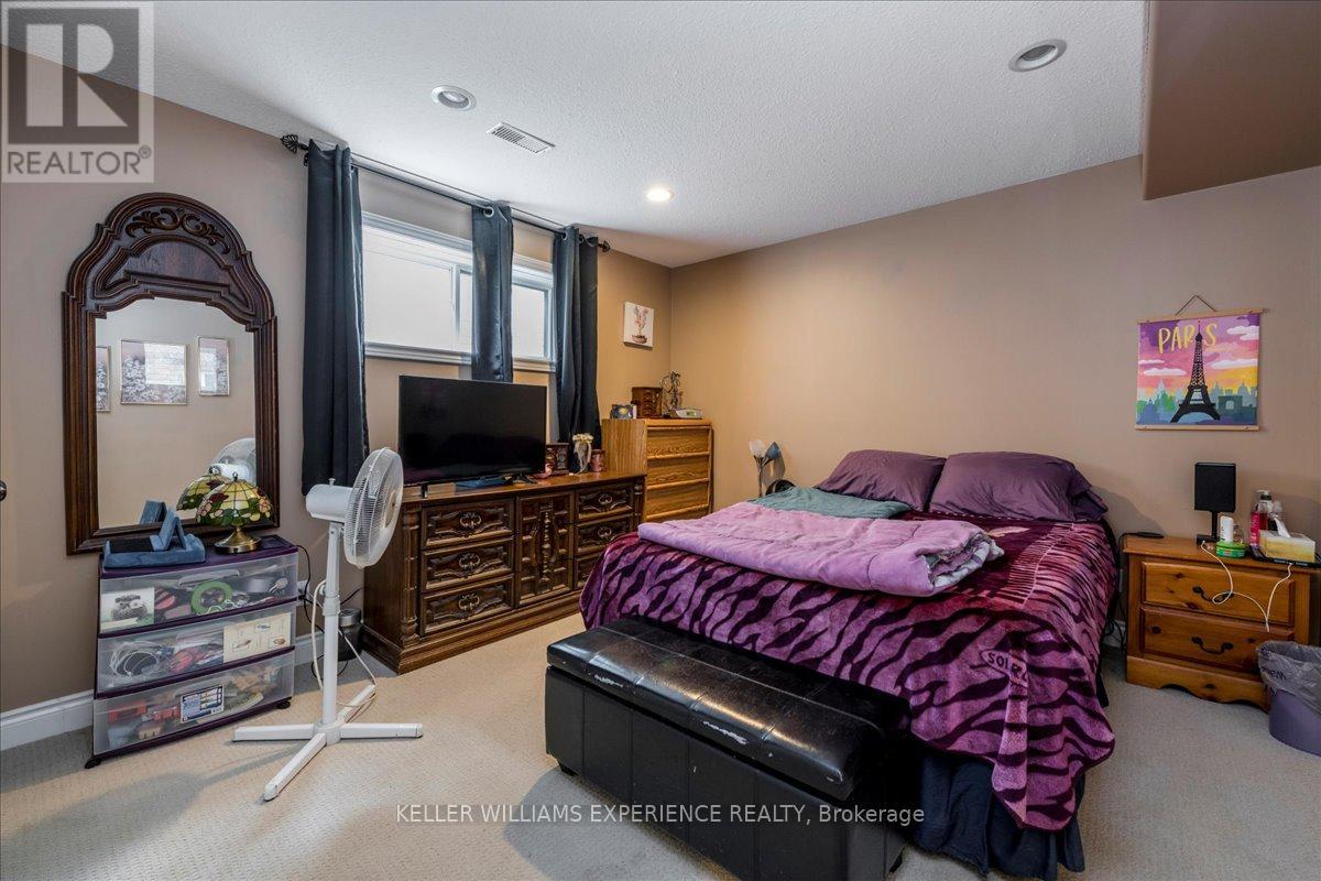 33 Primrose Crescent, Barrie, Ontario  L4N 3Y9 - Photo 37 - S12135886