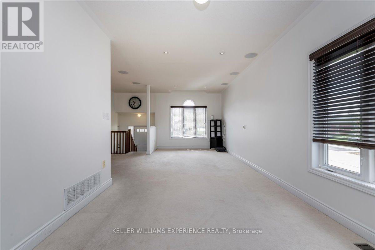 33 Primrose Crescent, Barrie, Ontario  L4N 3Y9 - Photo 9 - S12135886