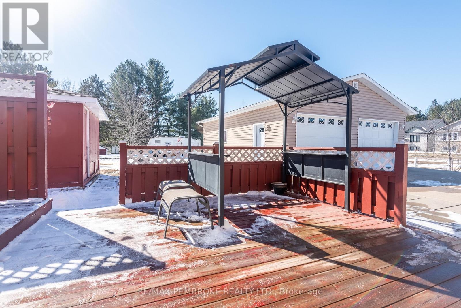 239 Murphy Road, Petawawa, Ontario  K8H 1W5 - Photo 41 - X12078103