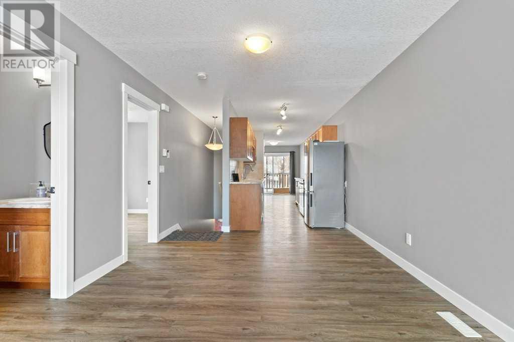 5502 48a Street, Bentley, Alberta  T0C 0J0 - Photo 5 - A2198618