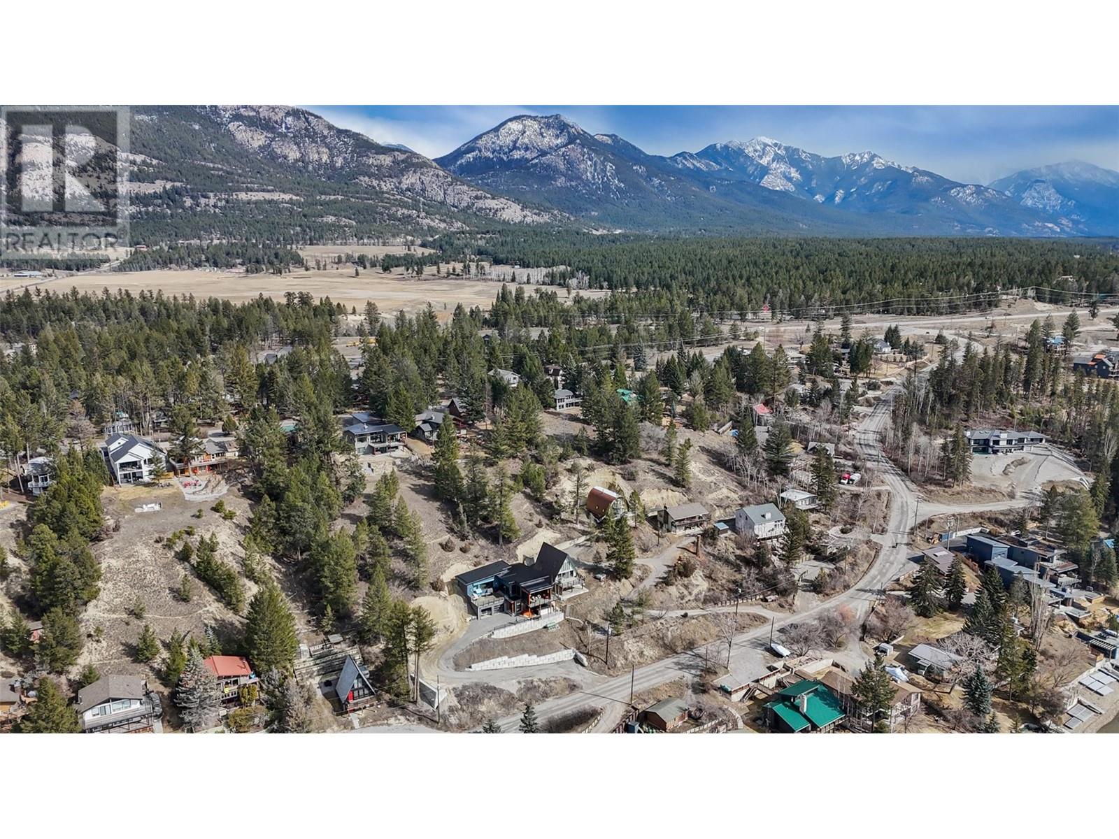 1172 Baltac Road, Windermere, British Columbia  V0A 1K3 - Photo 8 - 10340408
