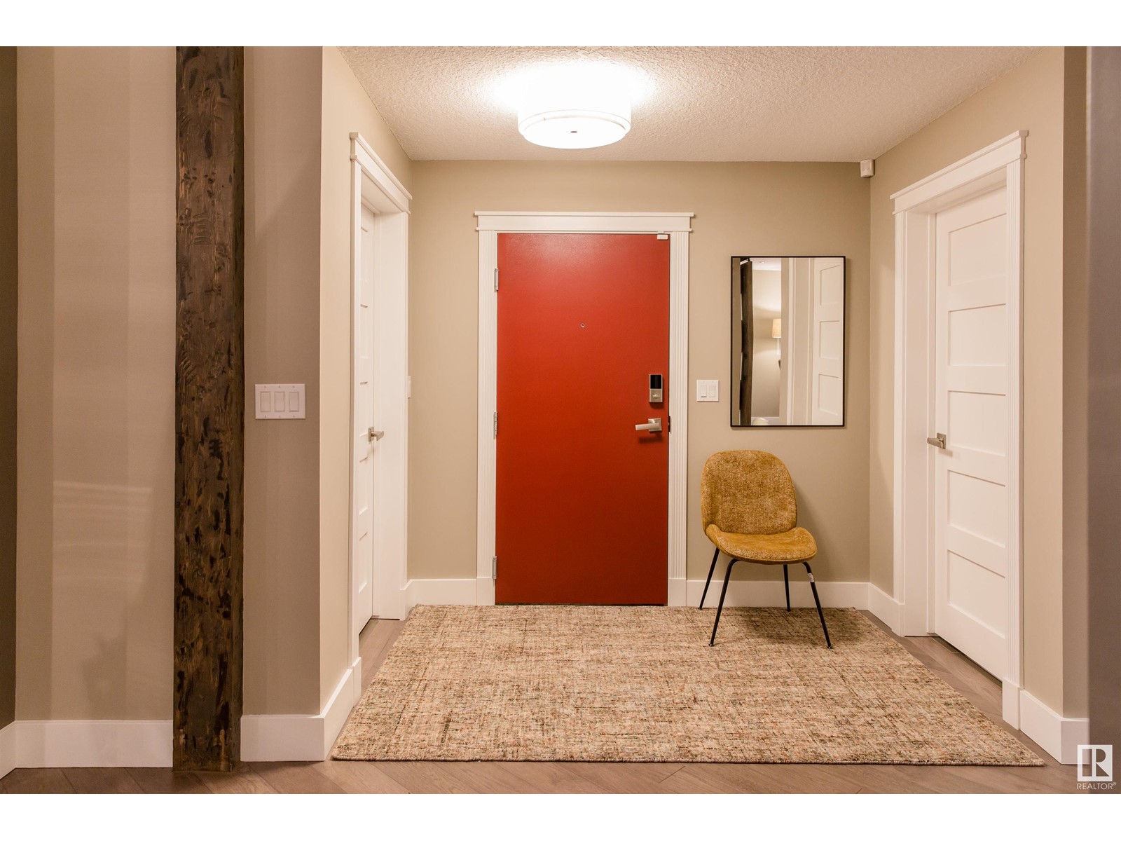 Property at #401 10154 103 ST NW image 3