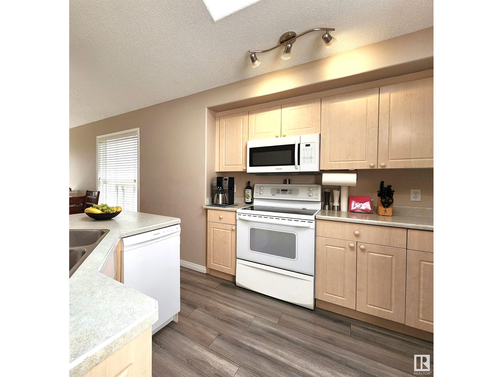 3709 22a St Nw, Edmonton, Alberta  T6T 1V7 - Photo 10 - E4435387
