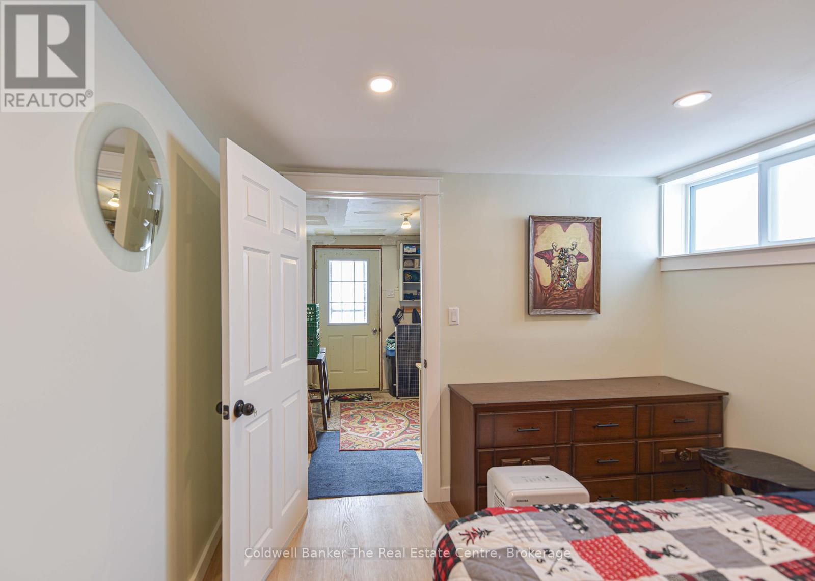 822 Pinedale Road, Gravenhurst, Ontario  P1P 1L3 - Photo 14 - X12021792