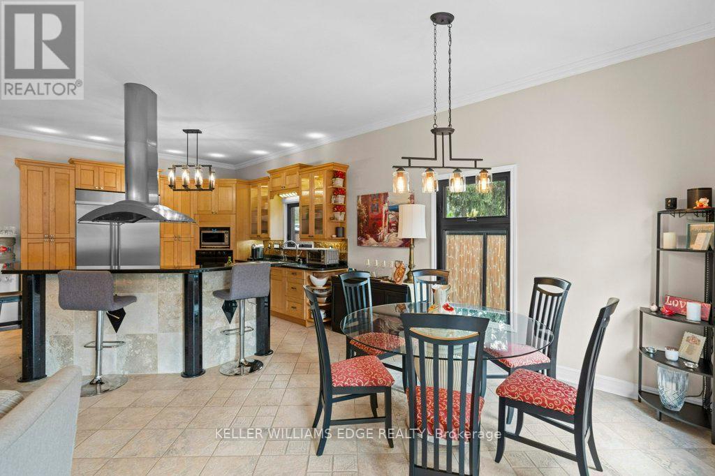 61 Lake Avenue N, Hamilton, Ontario  L8E 1L2 - Photo 12 - X12135904