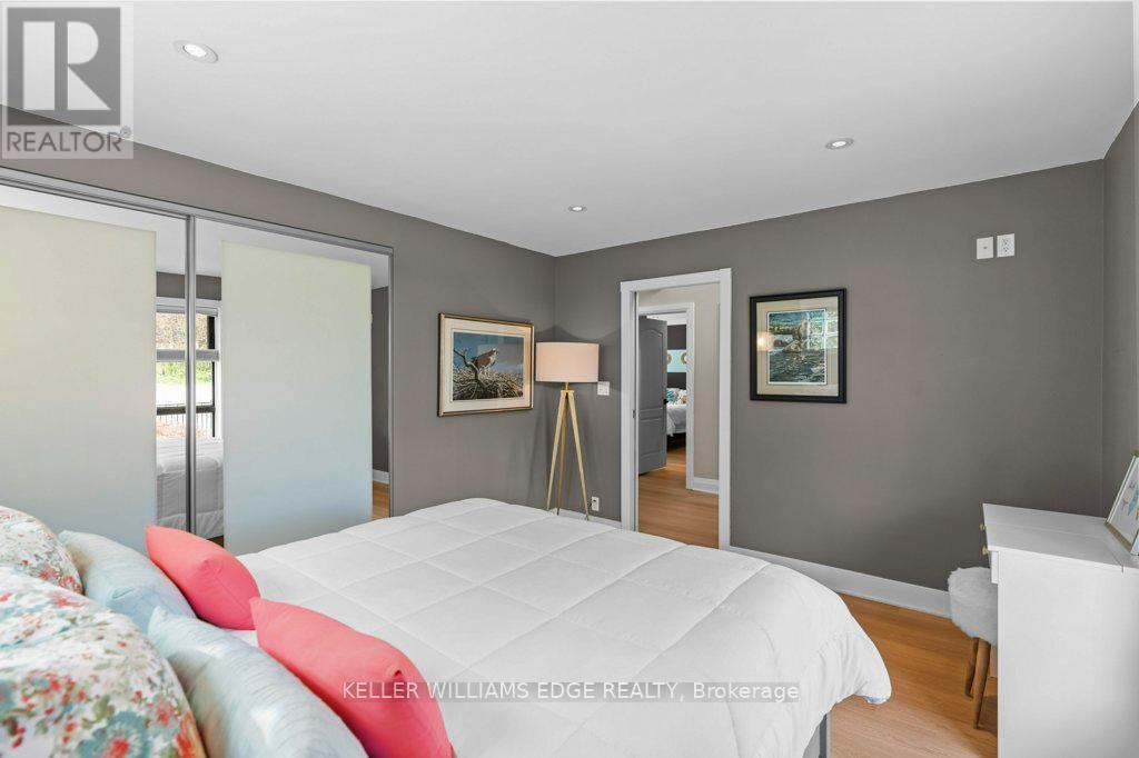 61 Lake Avenue N, Hamilton, Ontario  L8E 1L2 - Photo 22 - X12135904