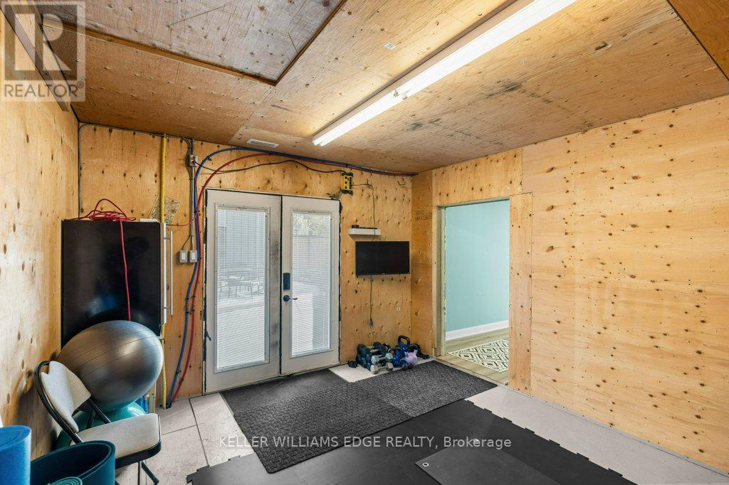 61 Lake Avenue N, Hamilton, Ontario  L8E 1L2 - Photo 37 - X12135904