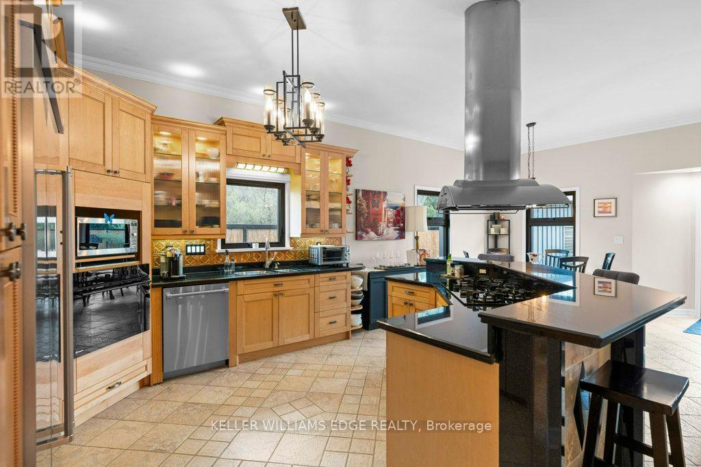 61 Lake Avenue N, Hamilton, Ontario  L8E 1L2 - Photo 6 - X12135904