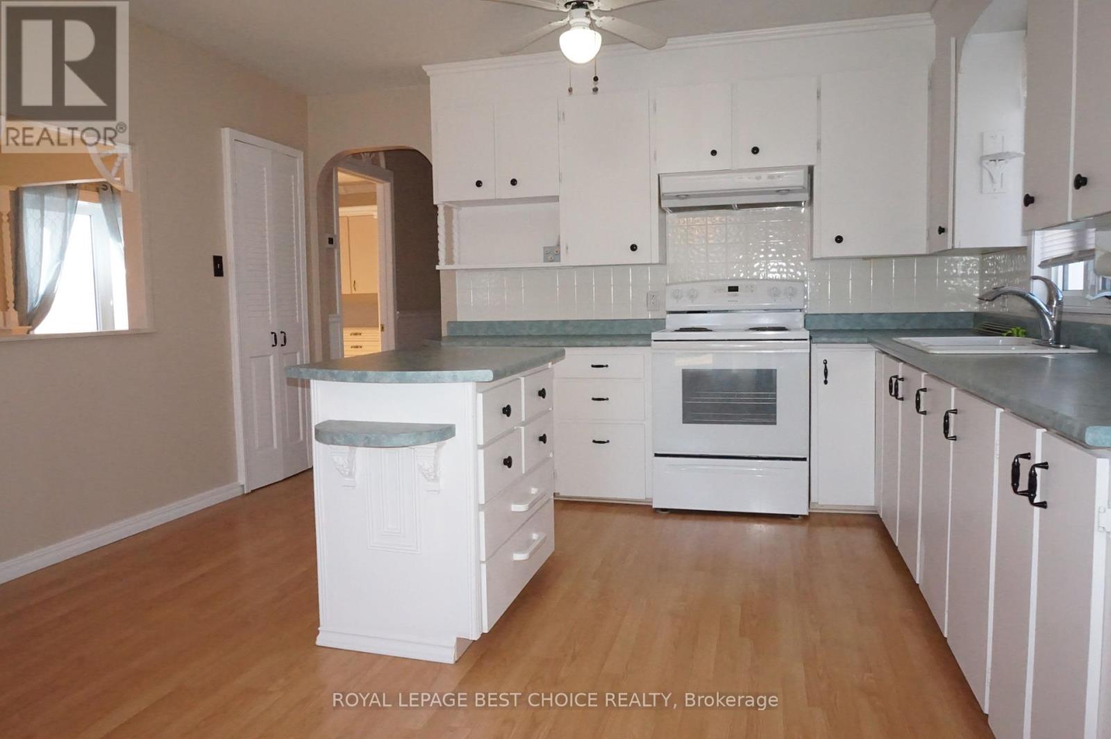 303 Albert Street, Temiskaming Shores (Haileybury), Ontario  P0J 1K0 - Photo 5 - T12135006