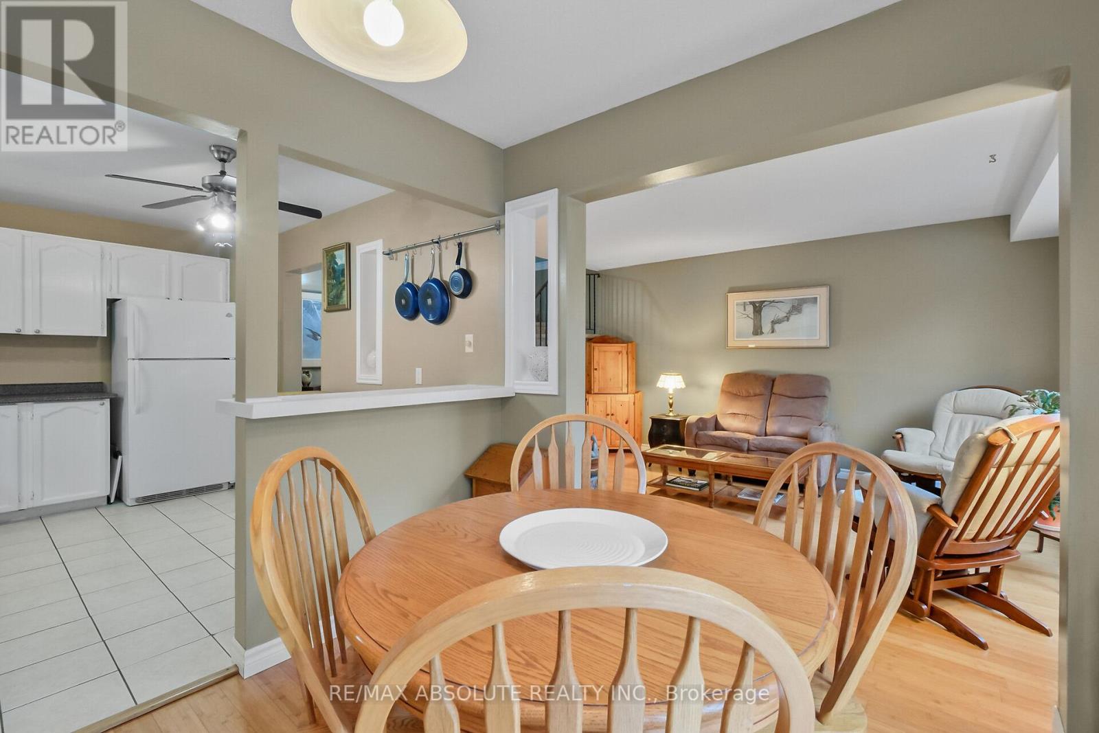 219 Mccurdy Drive, Ottawa, Ontario  K2L 2L5 - Photo 13 - X12135926