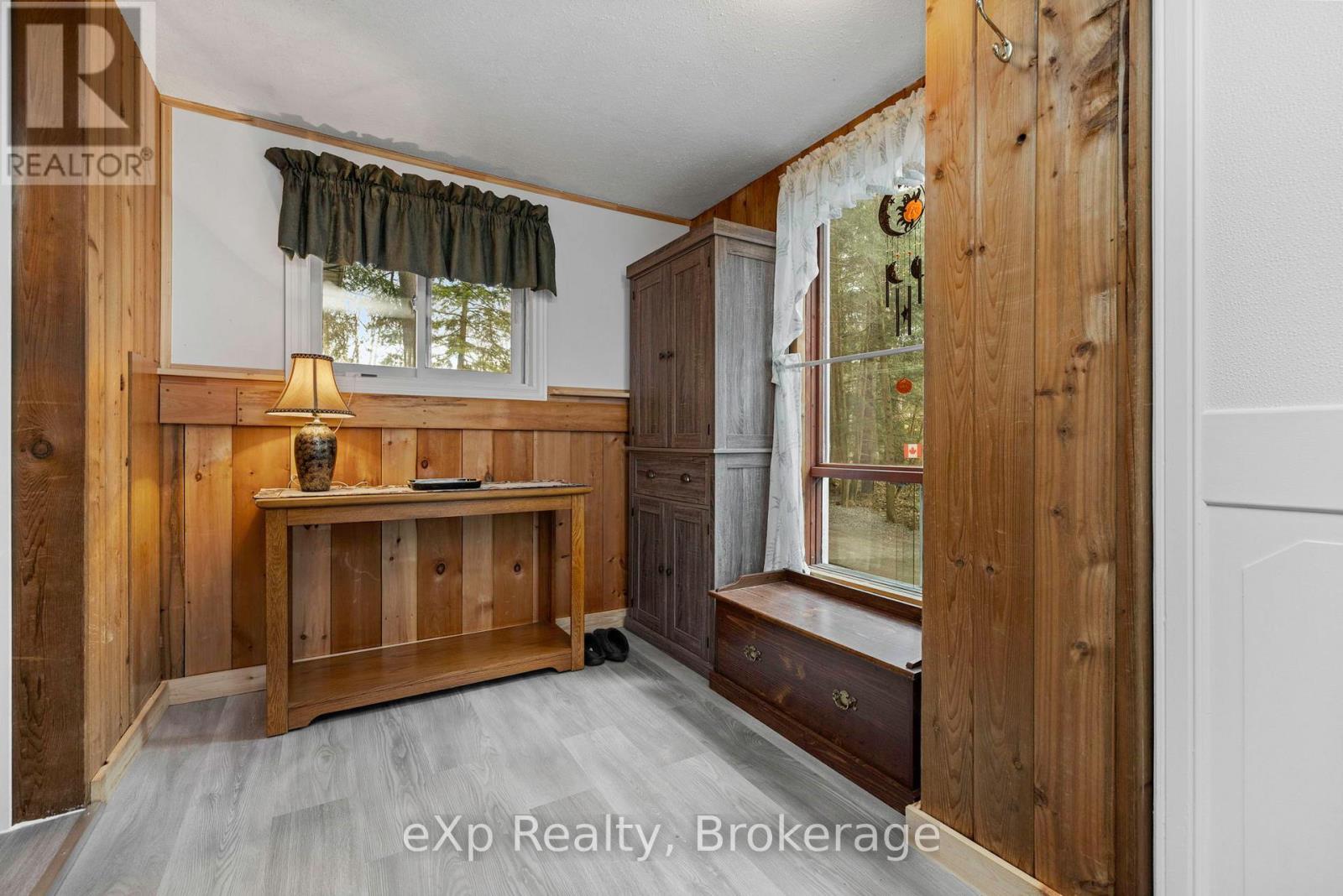 36 Roberts Lake Road E, Seguin, Ontario  P2A 2W8 - Photo 24 - X12135937