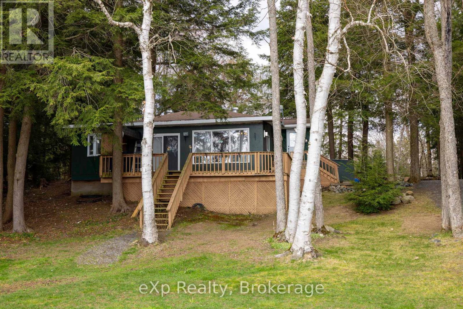 36 Roberts Lake Road E, Seguin, Ontario  P2A 2W8 - Photo 38 - X12135937