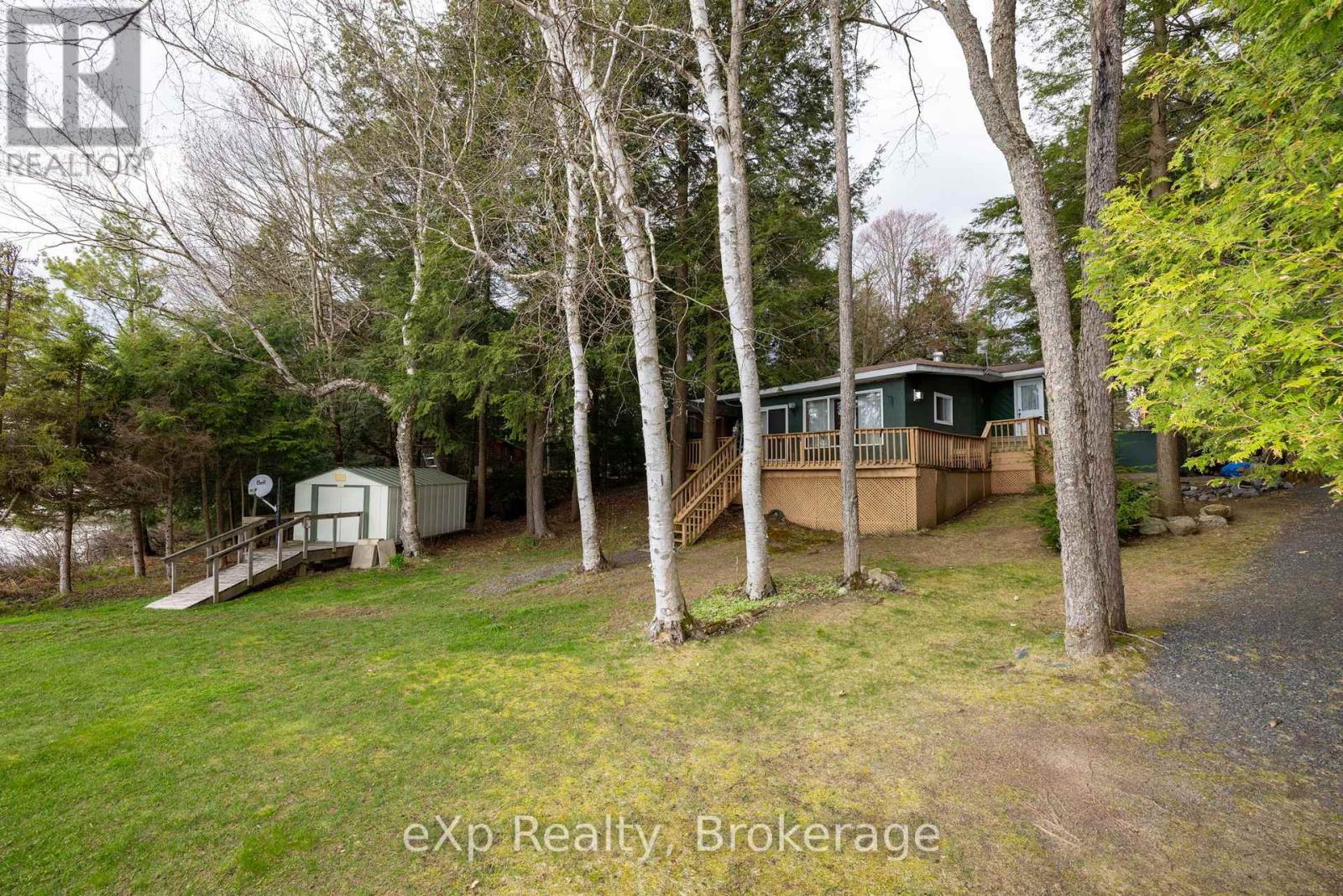 36 Roberts Lake Road E, Seguin, Ontario  P2A 2W8 - Photo 42 - X12135937
