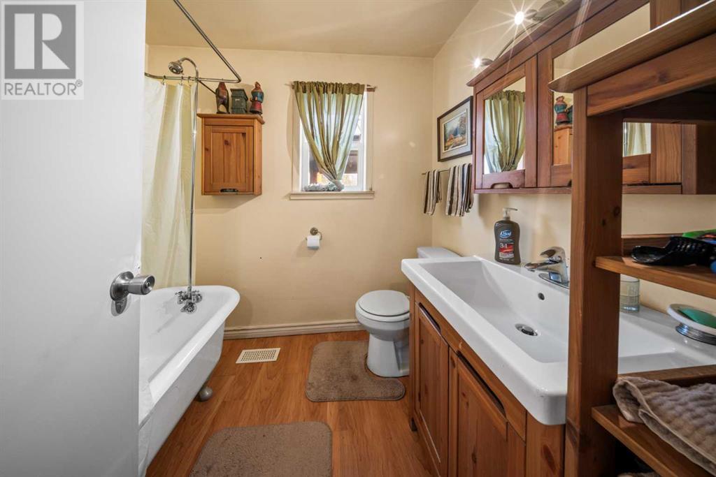 192 Tamarac Boulevard, Springbrook, Alberta  T4S 1V7 - Photo 9 - A2212684