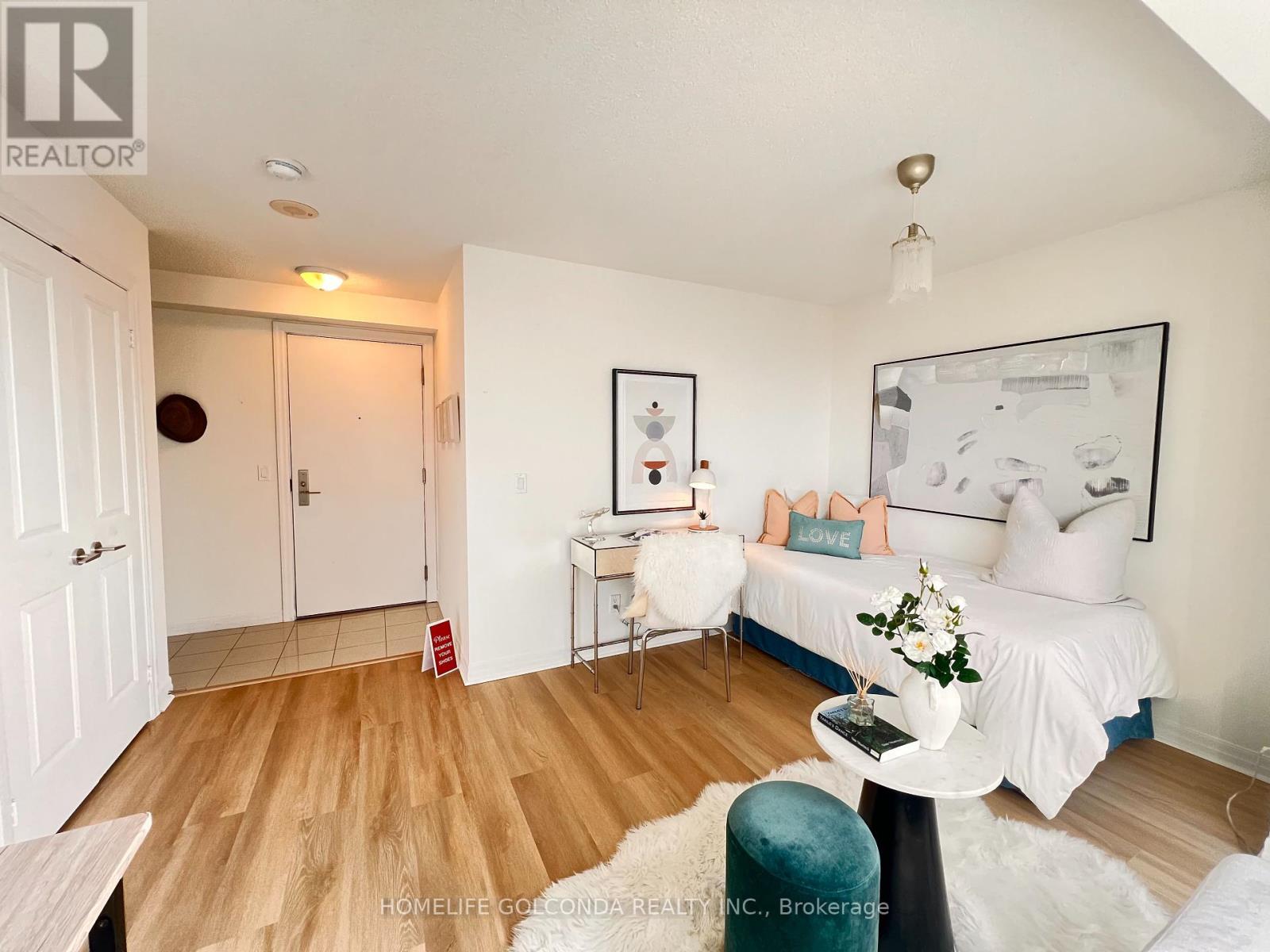 Property at 2903 - 275 YORKLAND ROAD image 3