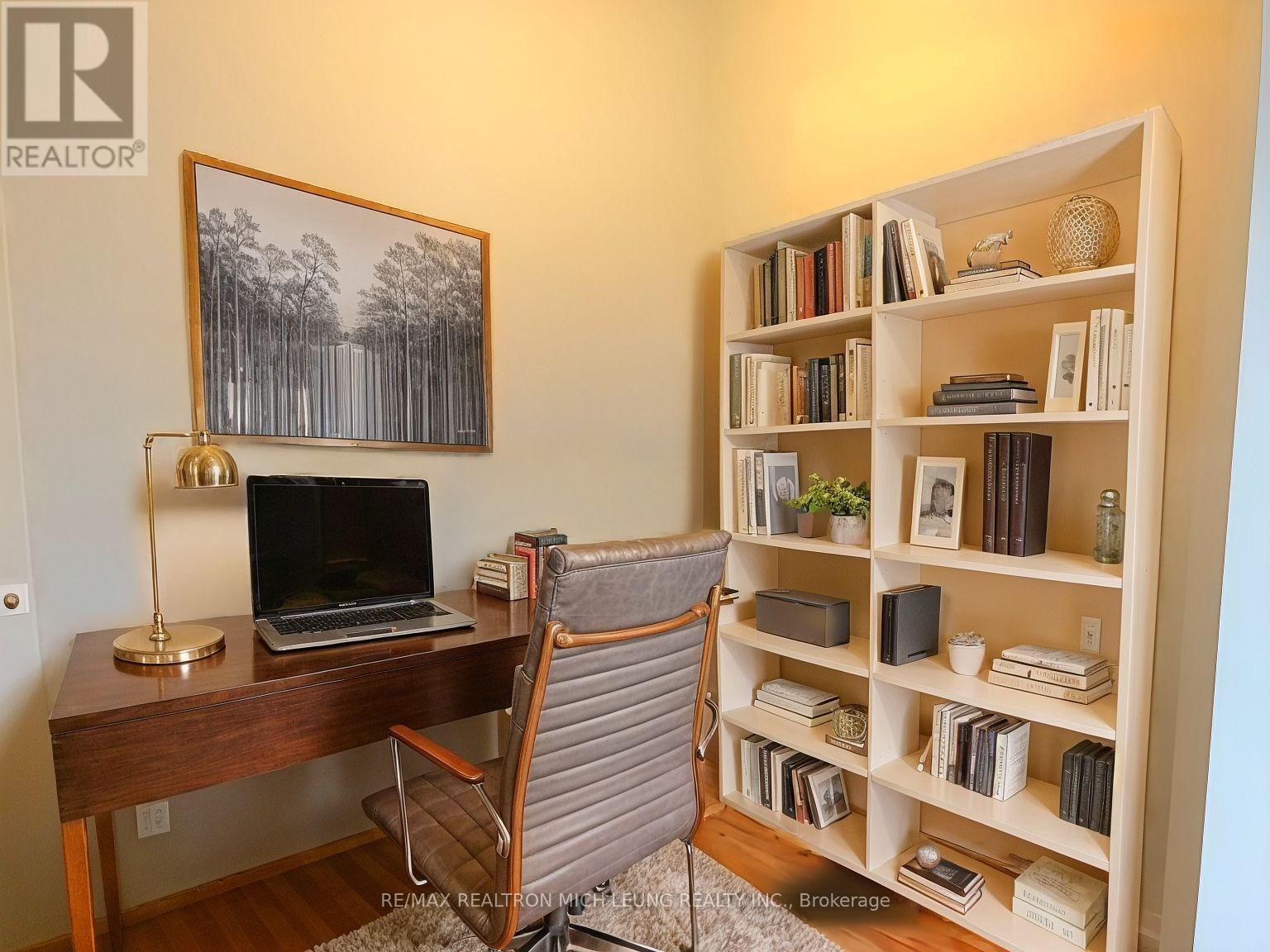 Property at 1704 - 55 BREMNER BOULEVARD image 4