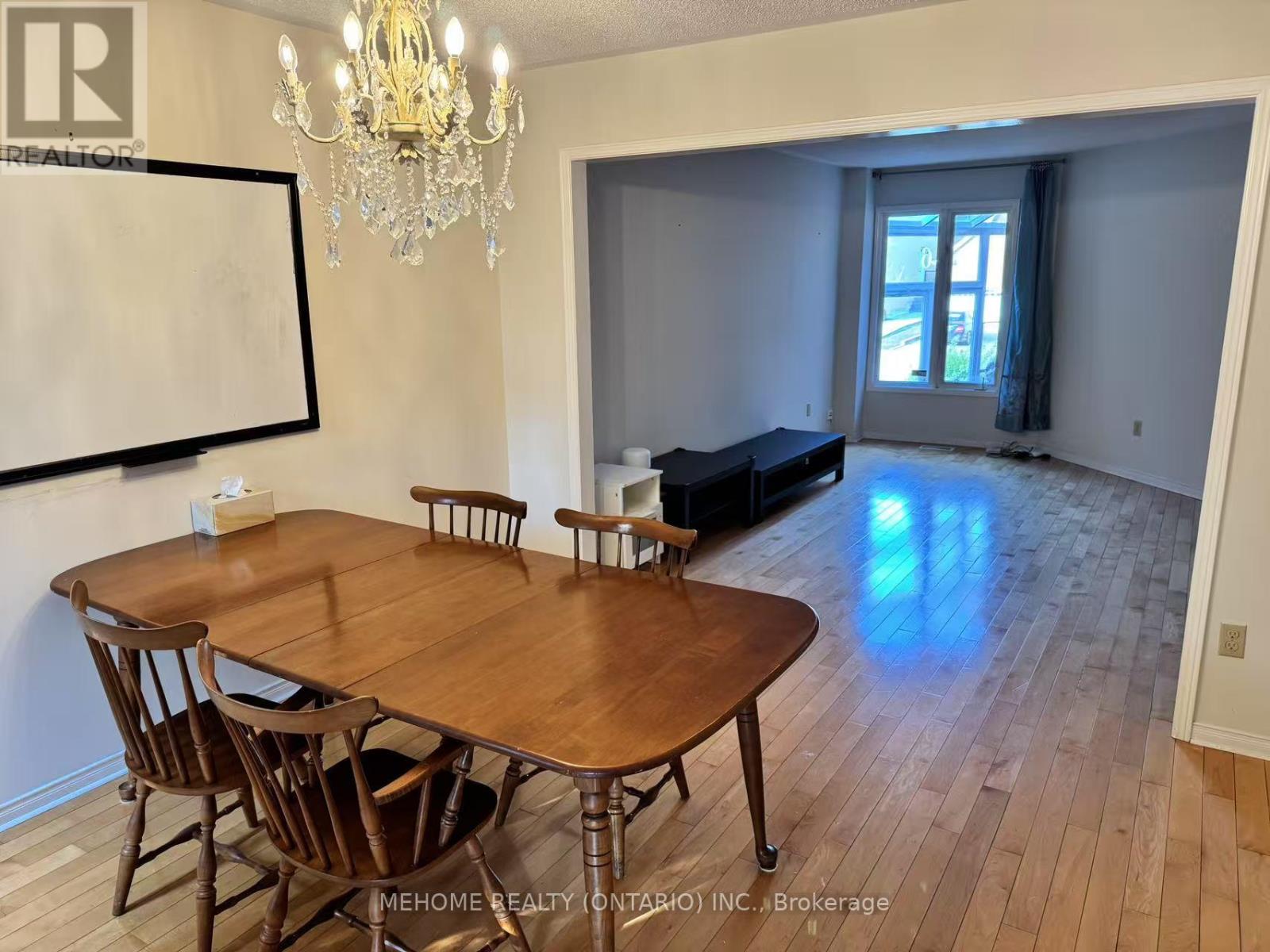Property at 46 CRANLEIGH DRIVE image 2