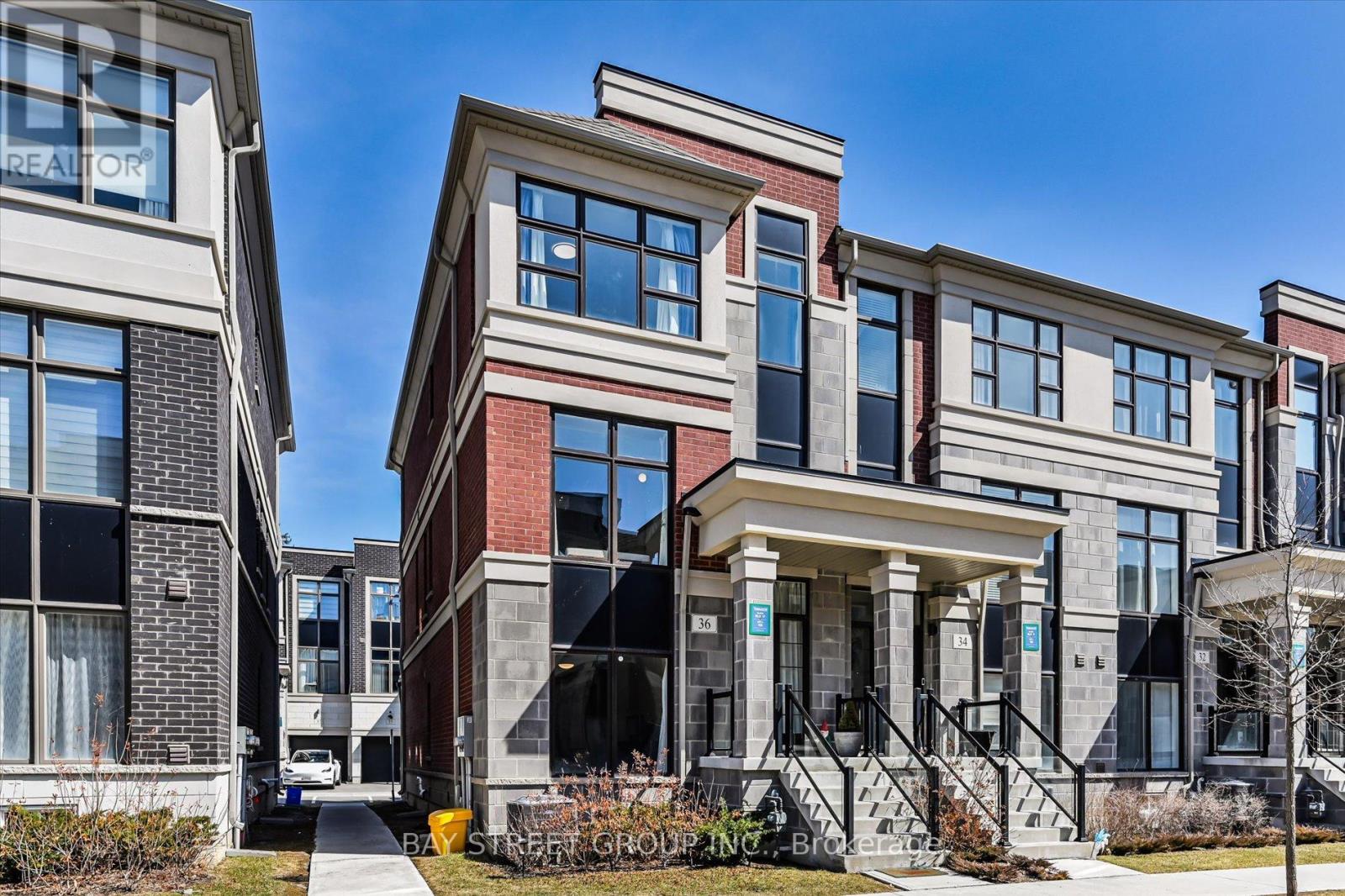 Property at 36 ARMILLO PLACE image 3