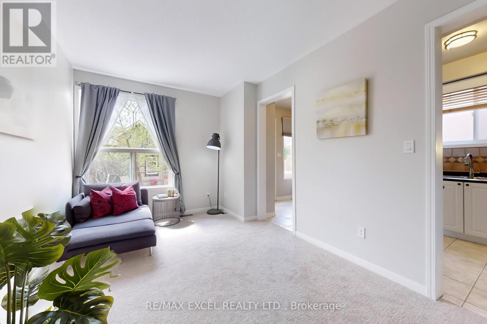 318 Country Glen Road, Markham (Cornell), Ontario  L6B 1C5 - Photo 10 - N12135932