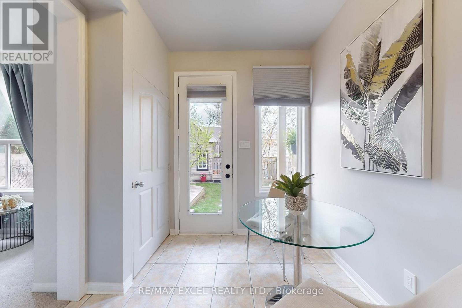 318 Country Glen Road, Markham, Ontario  L6B 1C5 - Photo 16 - N12135932