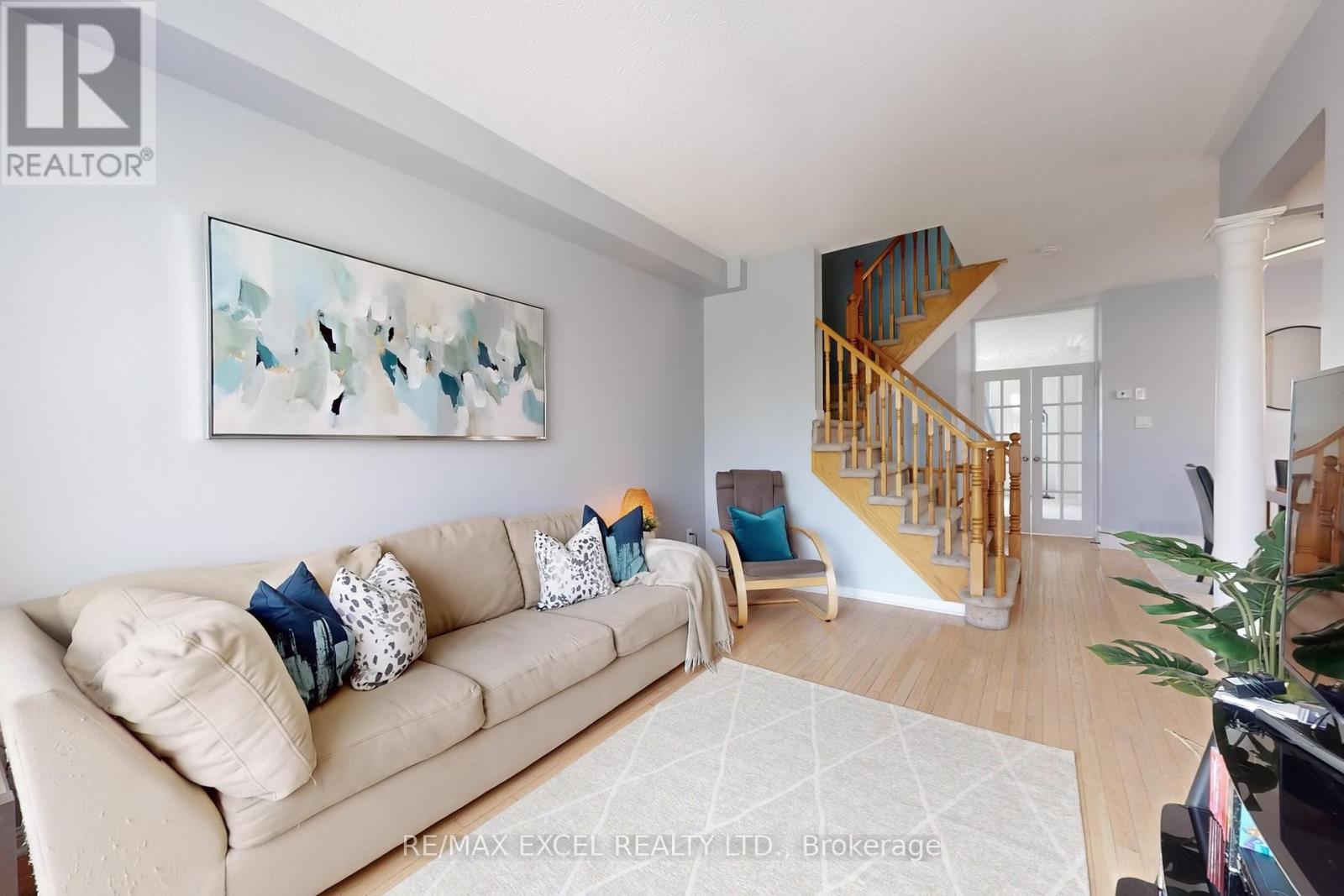 318 Country Glen Road, Markham, Ontario  L6B 1C5 - Photo 6 - N12135932