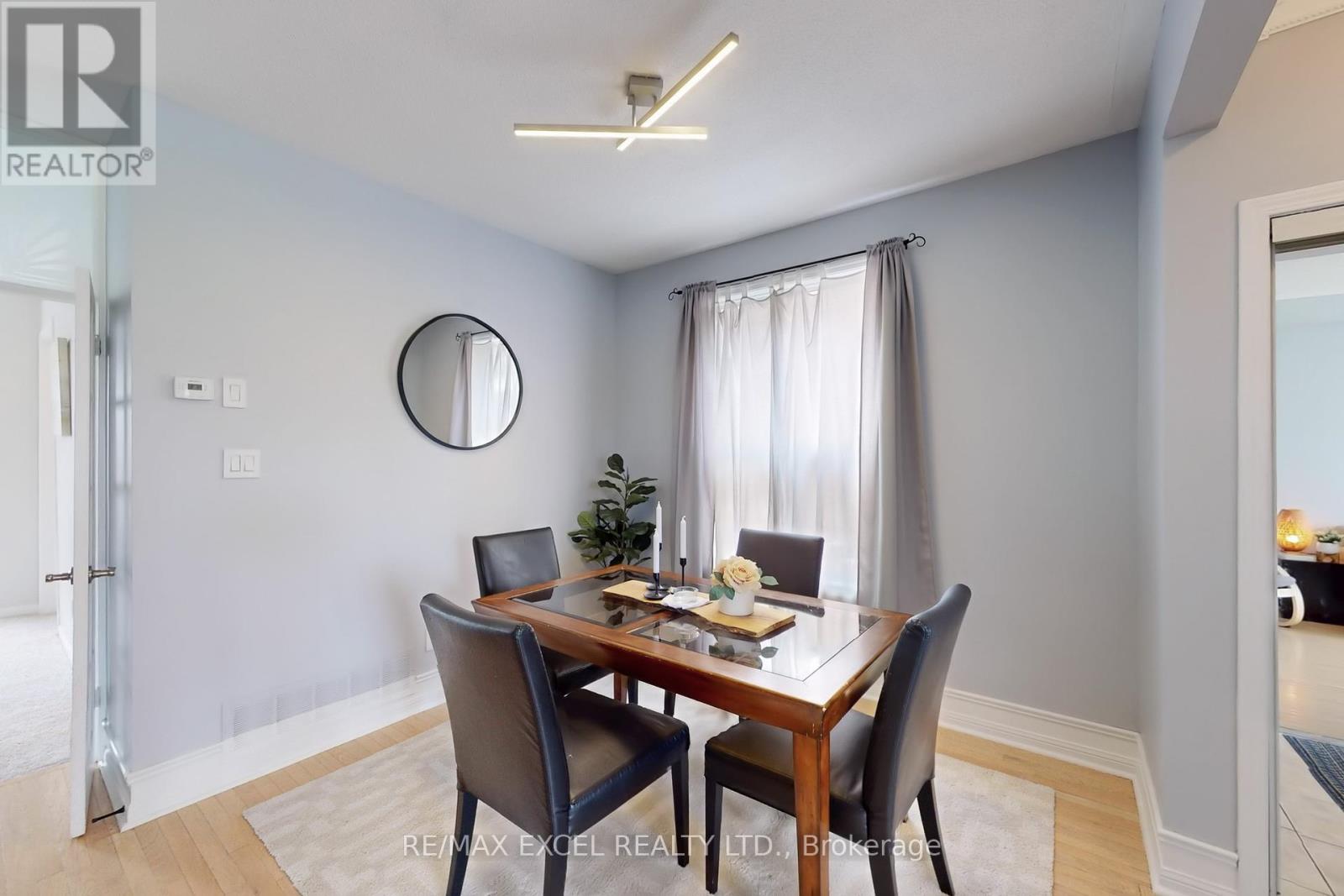 318 Country Glen Road, Markham (Cornell), Ontario  L6B 1C5 - Photo 8 - N12135932