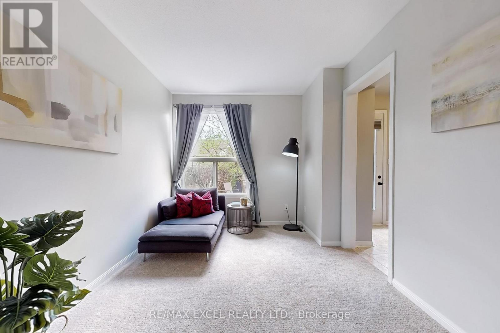318 Country Glen Road, Markham, Ontario  L6B 1C5 - Photo 9 - N12135932