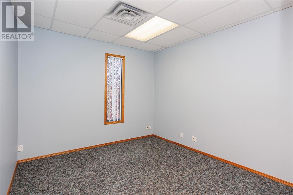 Property at 202, 4802 51 Avenue image 4