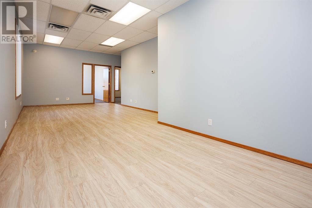 Property at 202, 4802 51 Avenue image 2