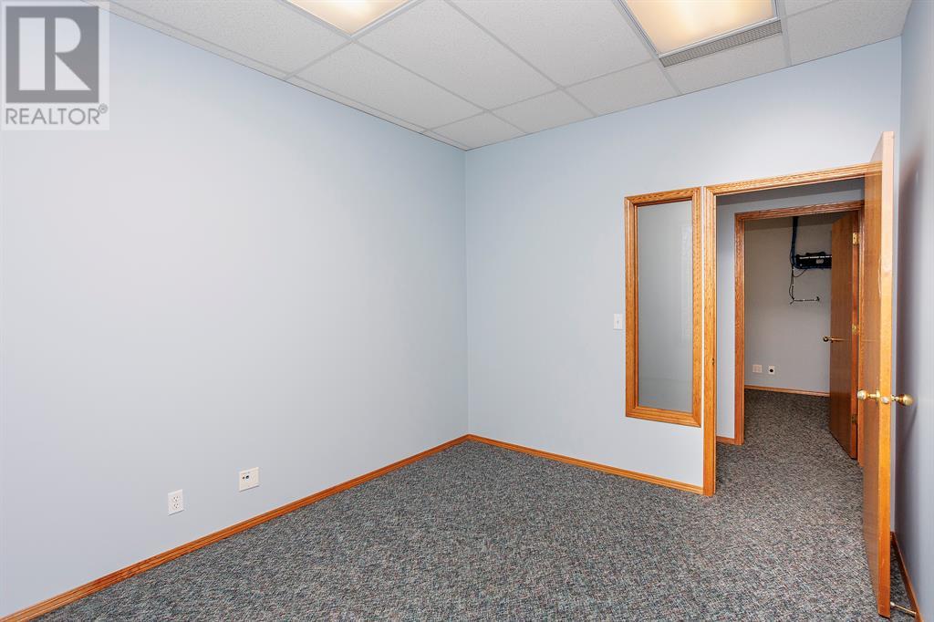 Property at 202, 4802 51 Avenue image 5