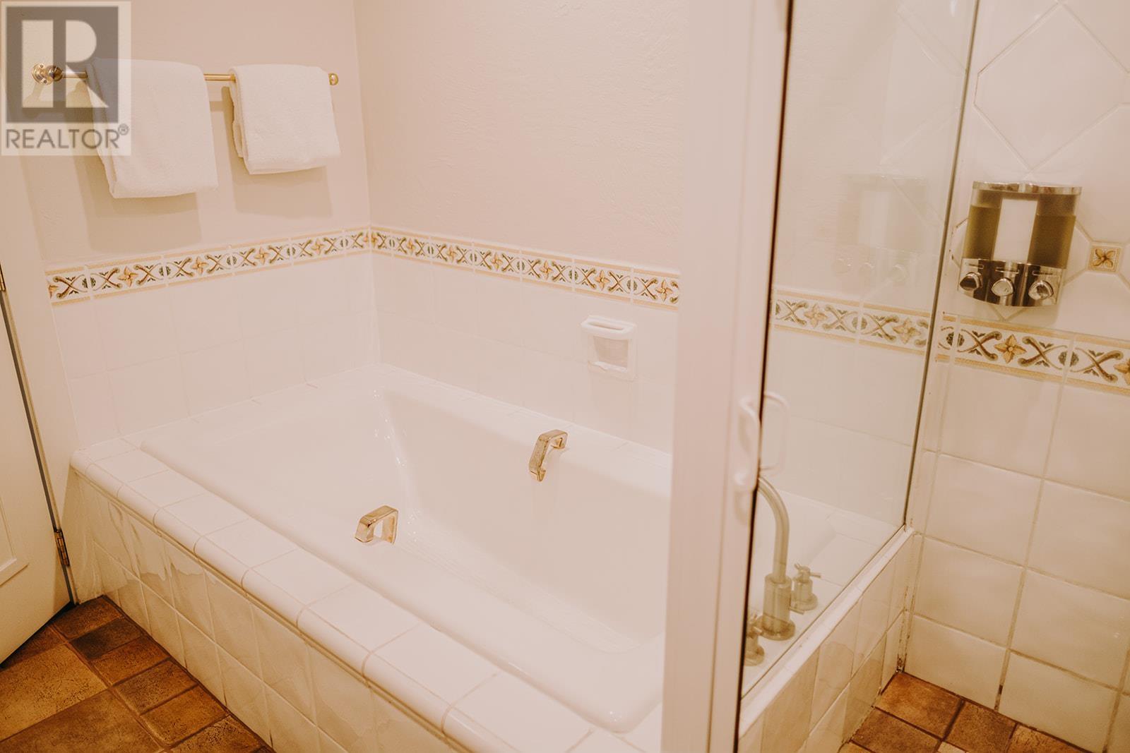 4 B 134 Madrona Drive, Galiano Island, British Columbia  V0N 1P0 - Photo 16 - R2703196