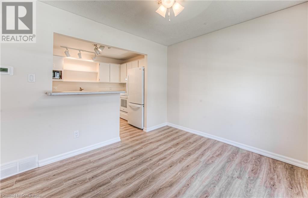 100 Mcdougall Road Unit# 5, Waterloo, Ontario  N2L 5C5 - Photo 9 - 40725730