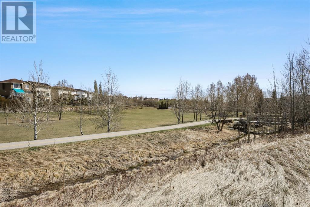 Property at 57 Tuscany Valley Green NW image 4