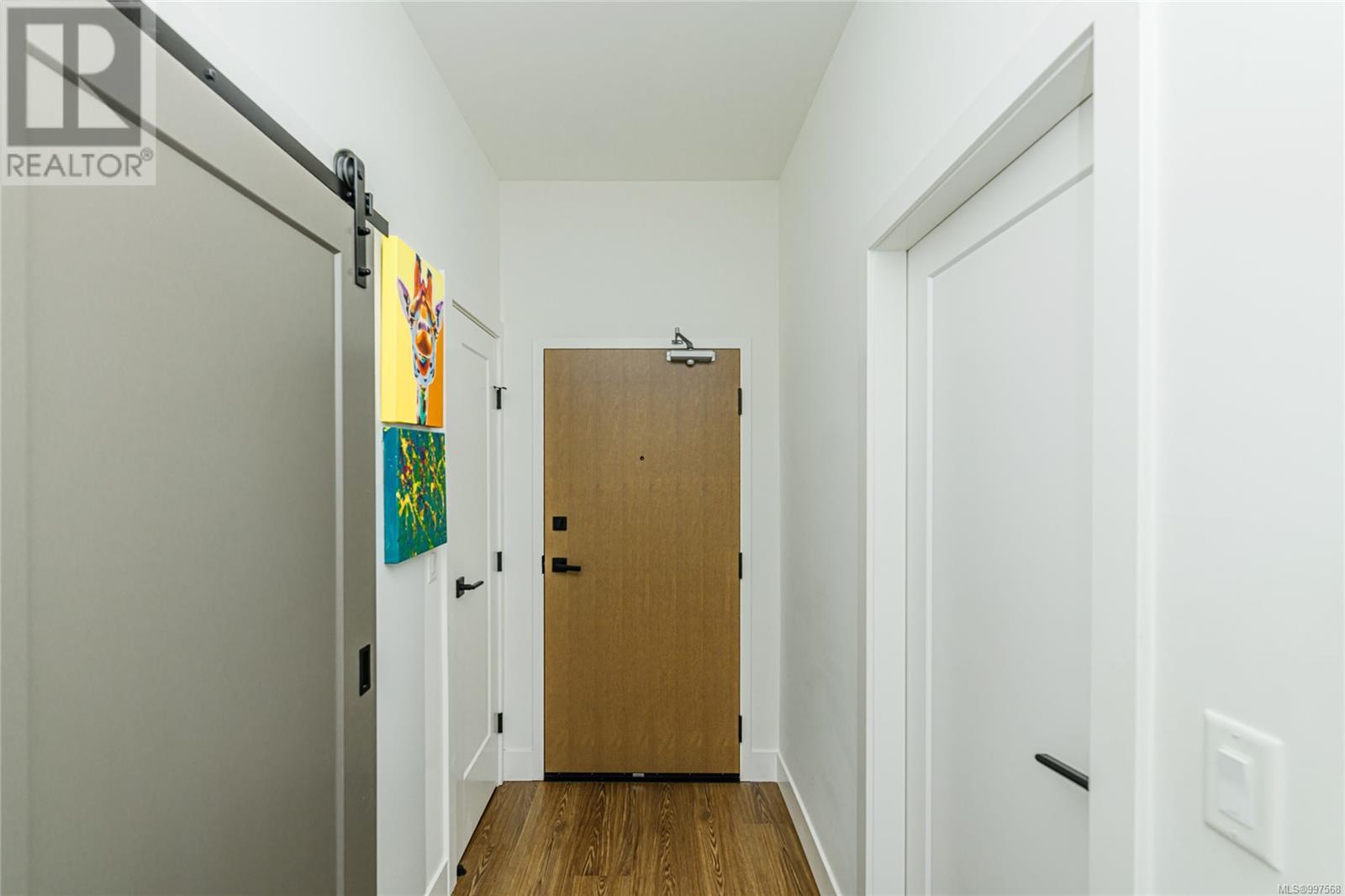 Property at 221 515 Chatham St image 2