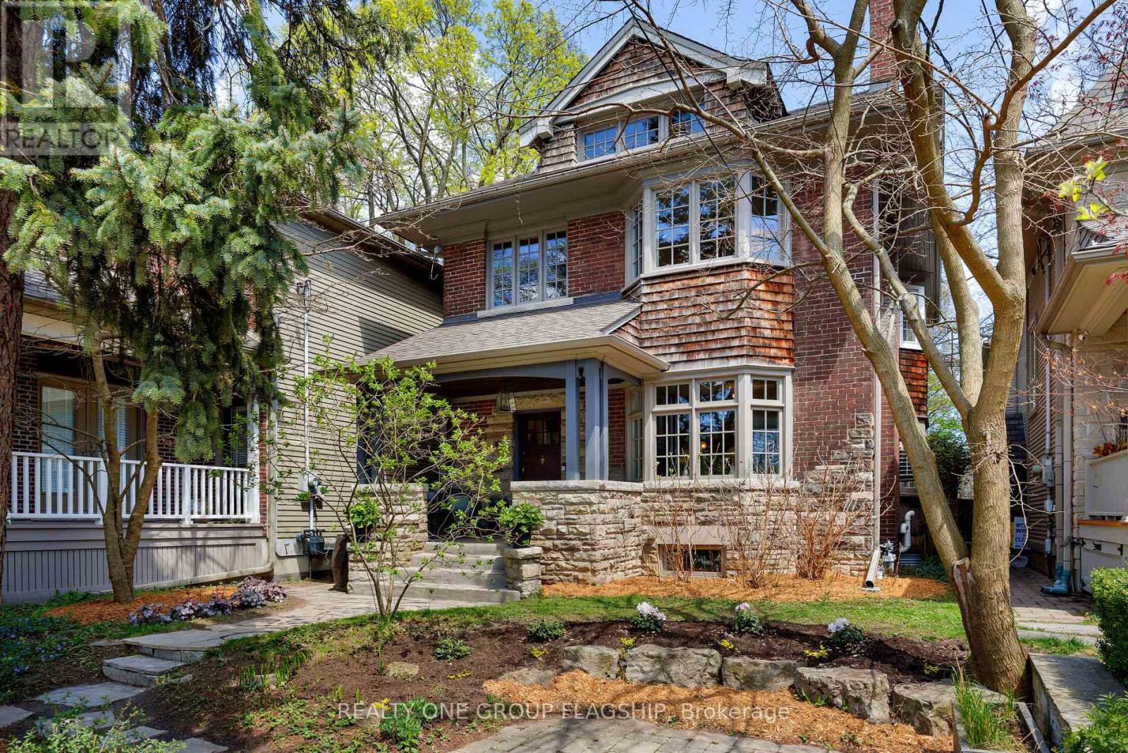 Property at 69 VICTORIA PARK AVENUE image 4