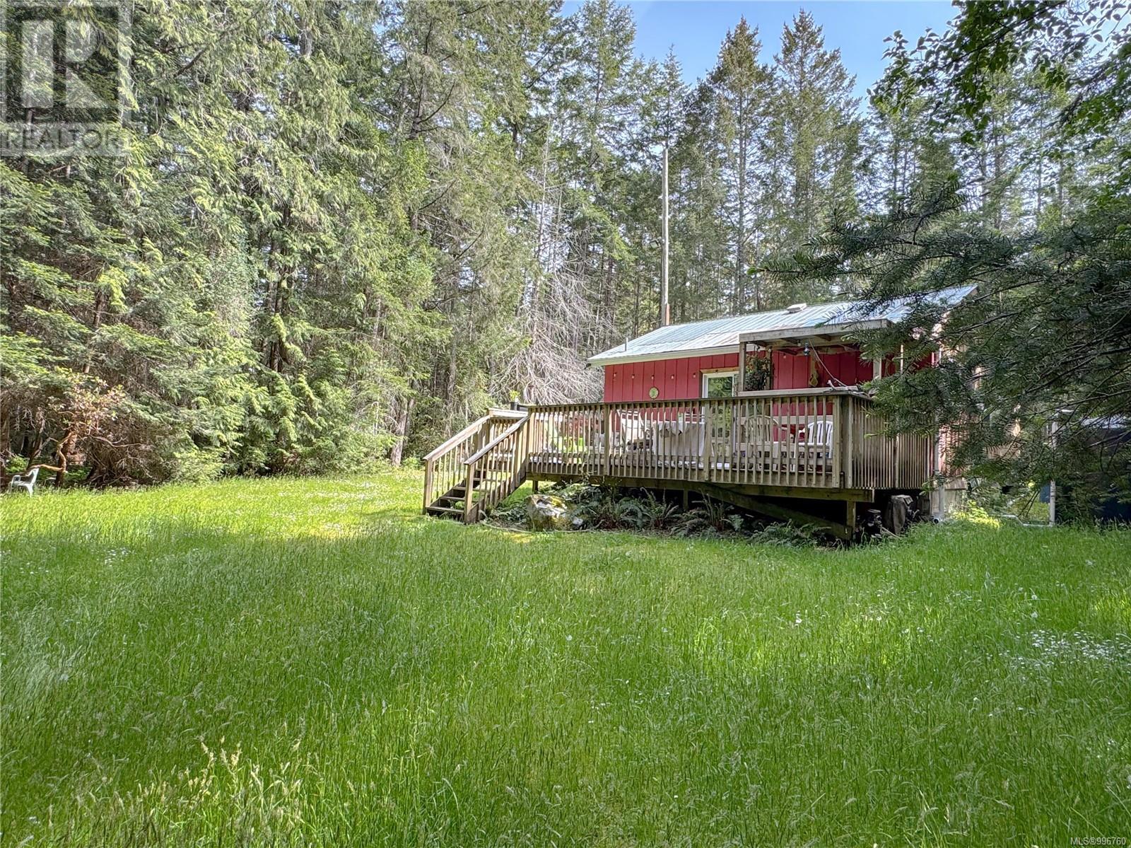 Property at 220 Malaspina Dr image 4