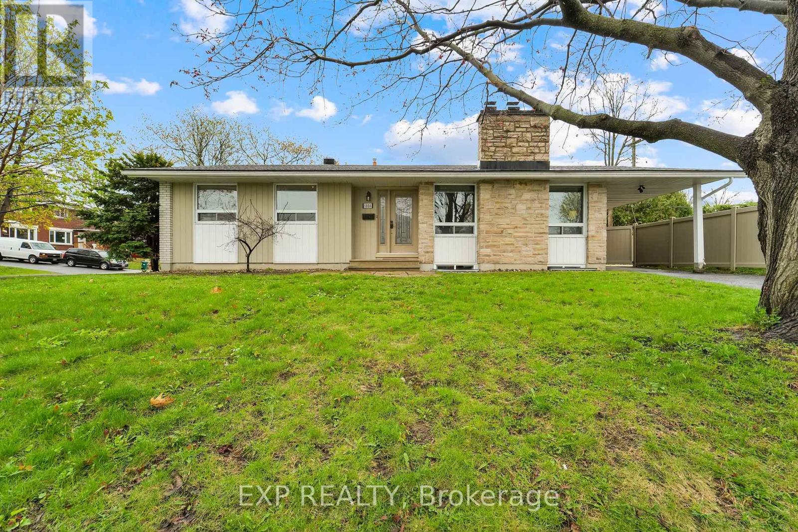 Property at 1884 SAVOY PLACE N image 3