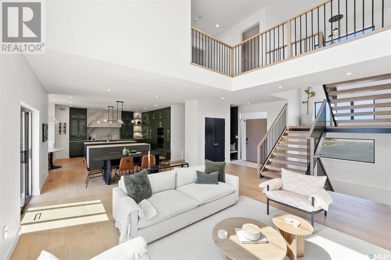 Property at 108 Ravenswood Road image 3