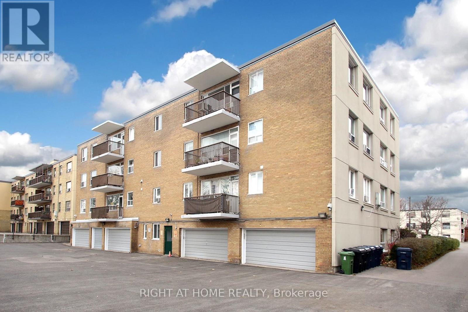 301 - 59 Neptune Drive, Toronto, Ontario  M6A 1X2 - Photo 19 - C12135960