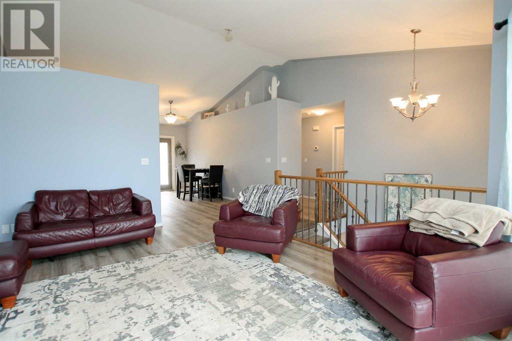 Property at 9 Lyon Crescent image 5