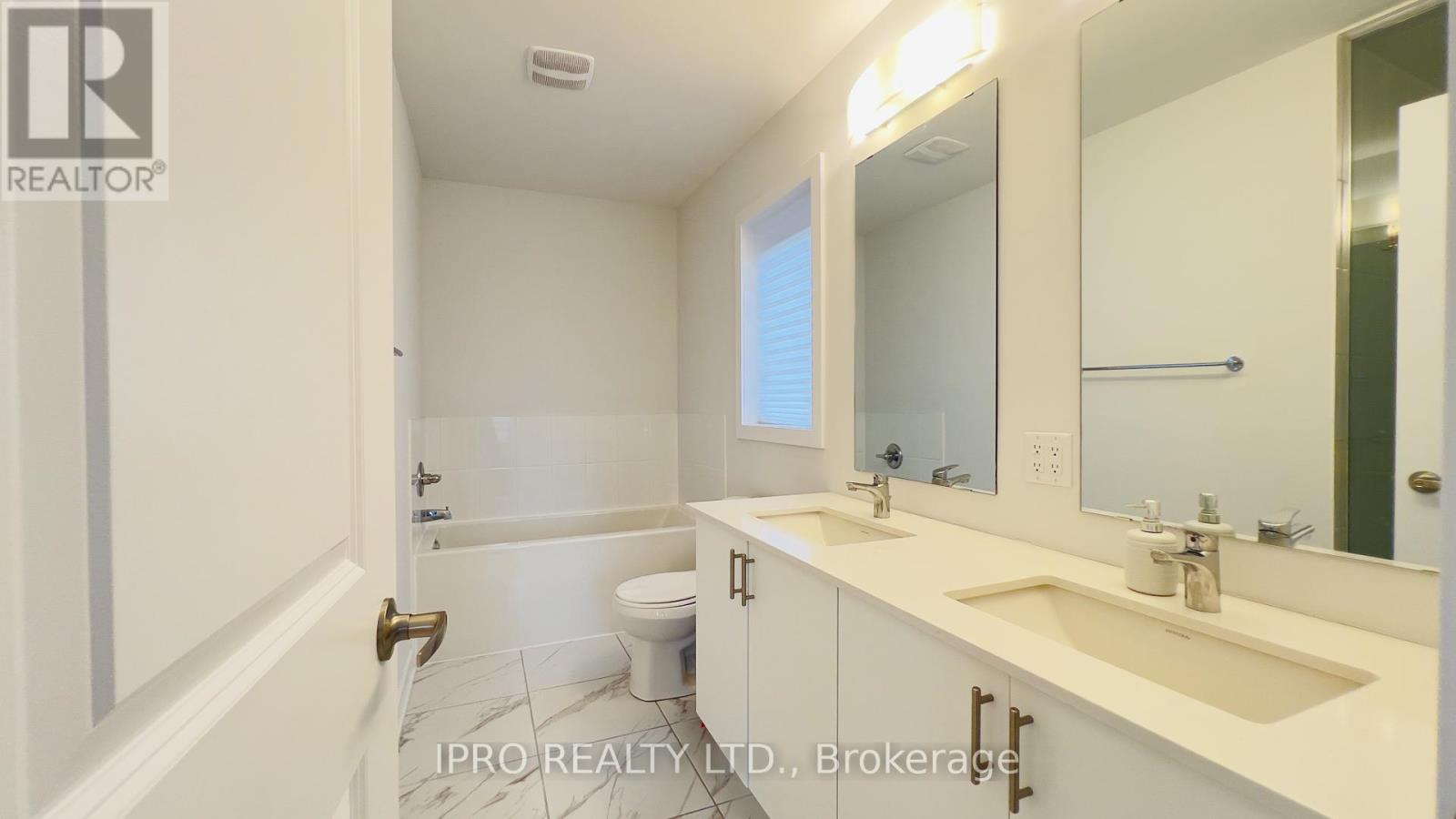 1818 Donald Cousens Parkway, Markham (Cornell), Ontario  L6B 0V5 - Photo 25 - N12135973