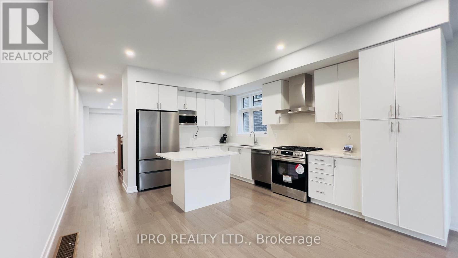 1818 Donald Cousens Parkway, Markham (Cornell), Ontario  L6B 0V5 - Photo 34 - N12135973