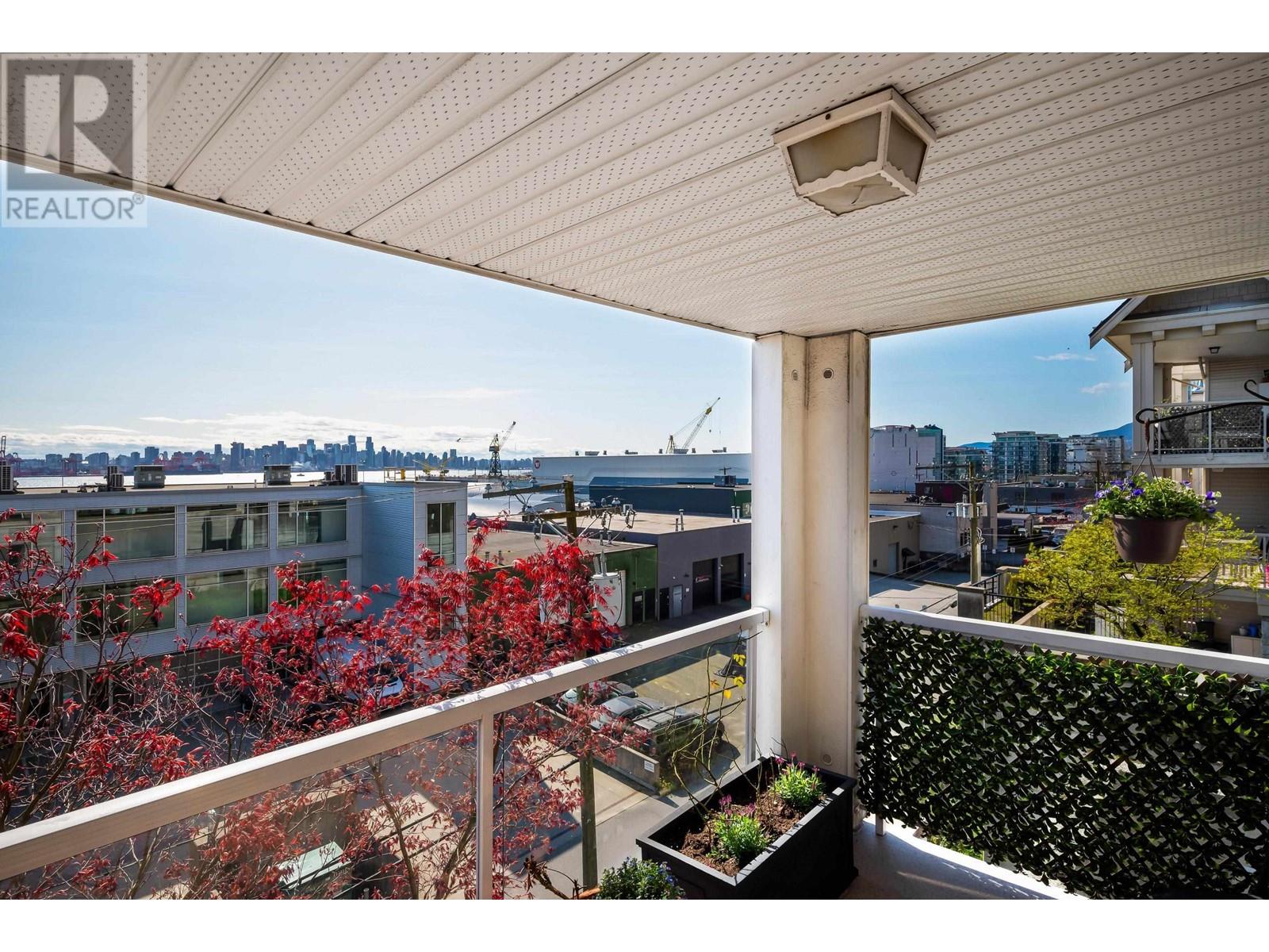 213 365 E 1st Street, North Vancouver, British Columbia  V7L 4W5 - Photo 11 - R2983586